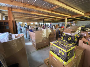 Liquidation Pallets vs Wholesale