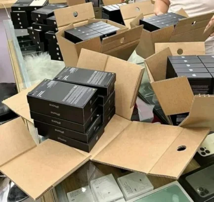 iPhone Liquidation Pallets - Image 7